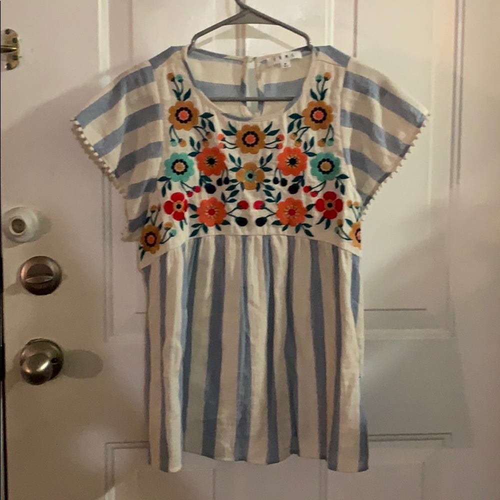 Floral Embroidered ROOLEE short sleeve blouse M